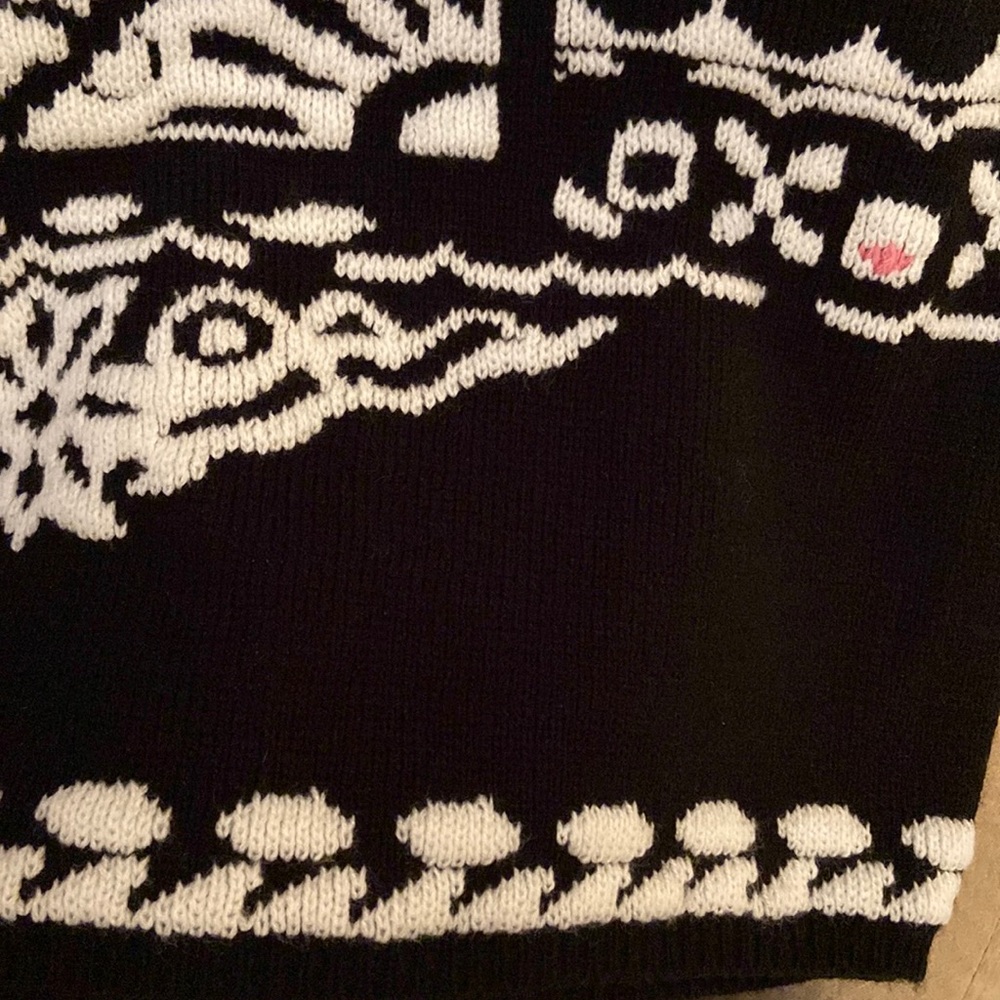 Black and White Knit Sweater - Picture 12 of 15